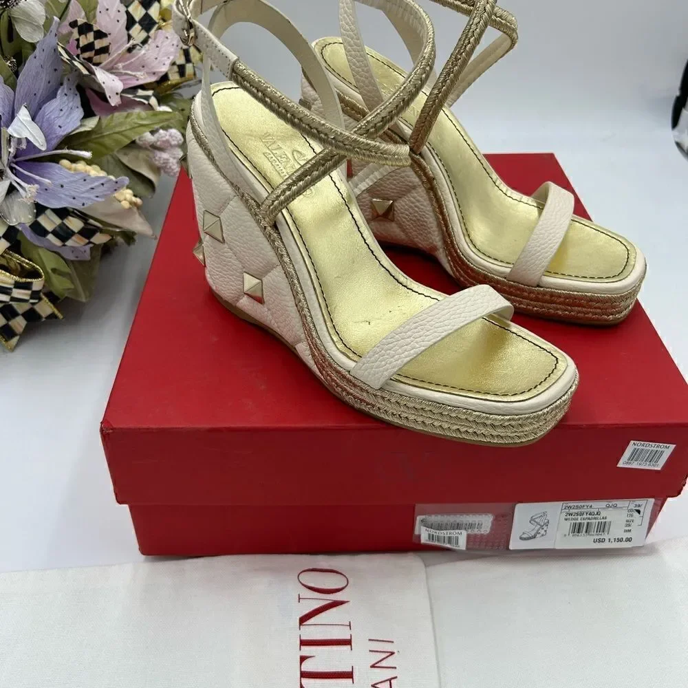Women’s Valentino,Garavani , Roman stud, espadrille wedge size 39.5 made Italy